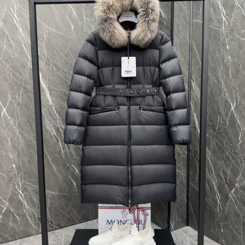 G*u*i down coat
